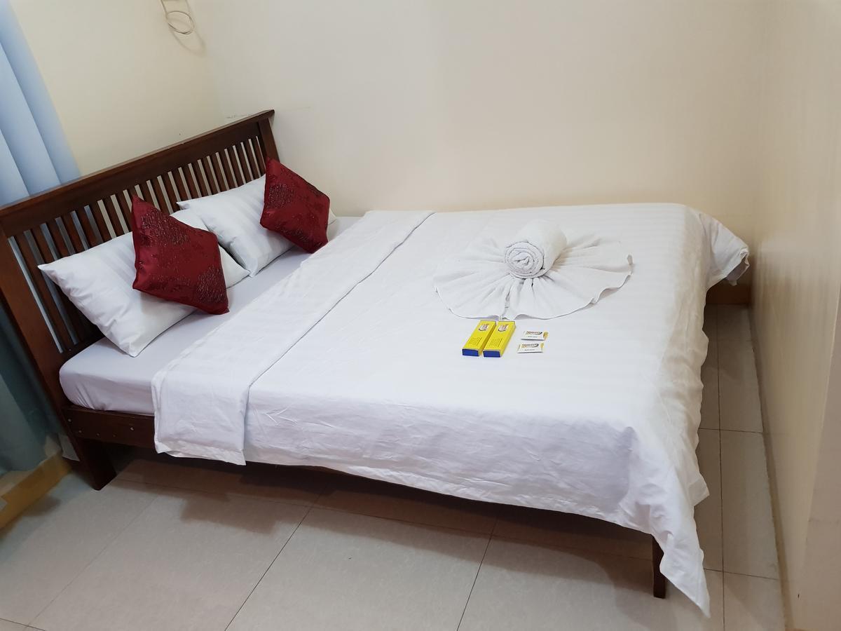 Eduardo'S Resort Calapan Экстерьер фото